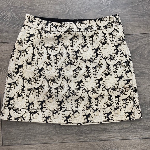 Mini skirt perfect for New Years! - Picture 1 of 5